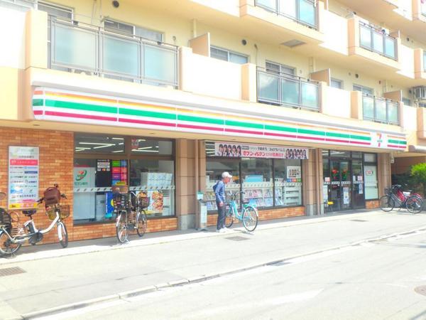 　セブンイレブン東大阪稲田新町店（コンビニ）／185m　