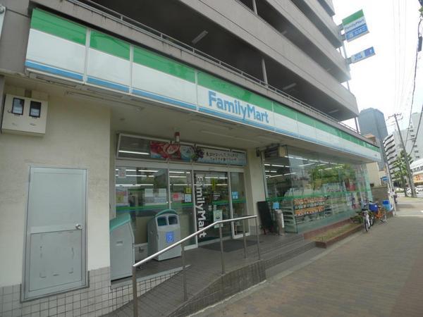 　ファミリーマート城東鴫野西店（コンビニ）／451m　