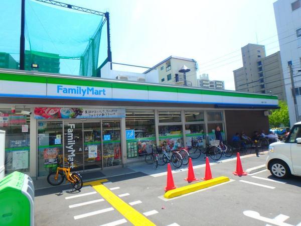 　ファミリーマート今福東一丁目店（コンビニ）／307m　