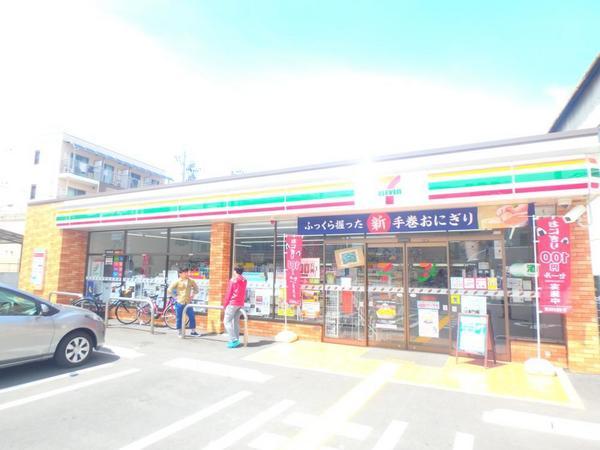 　セブンイレブン大阪横堤3丁目店（コンビニ）／74m　