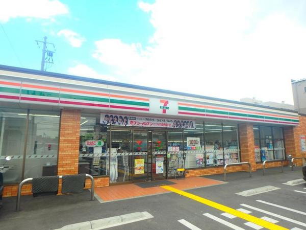 　セブンイレブン東大阪長田中3丁目店（コンビニ）／155m　