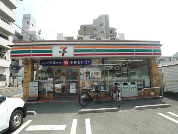 　セブンイレブン大阪放出西3丁目店（コンビニ）／220m　