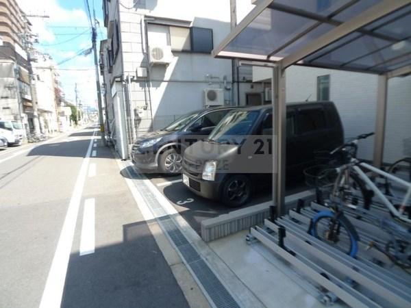 　駐車場　